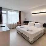 7 Pensionat