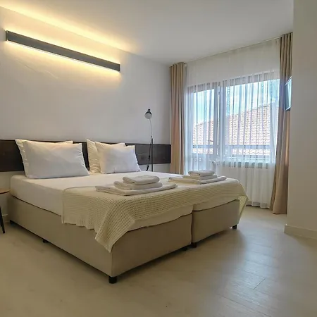 7 Bansko